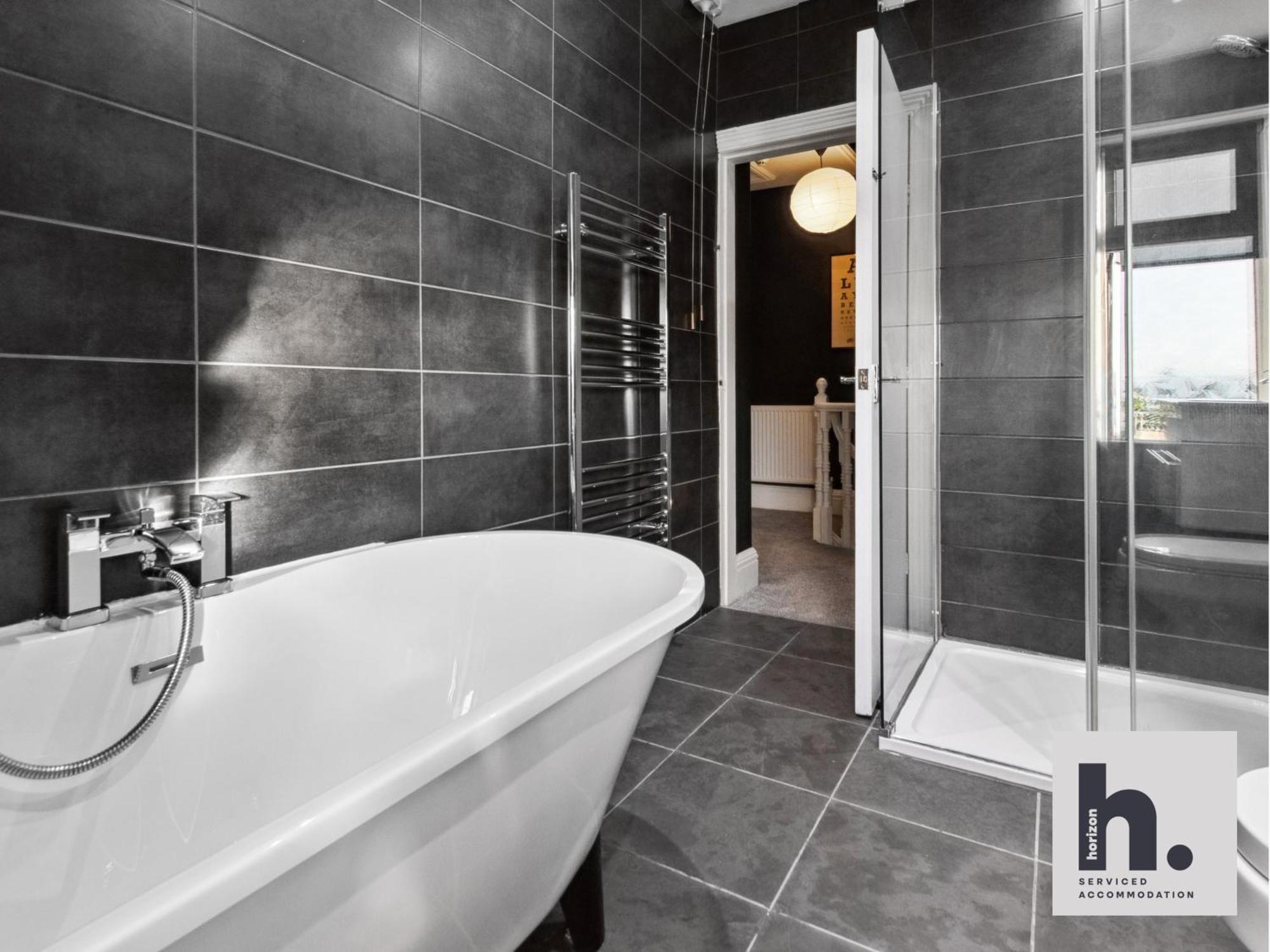 Free Parking - Penthouse - Business Stays - Relocating - St 해러게이트 외부 사진